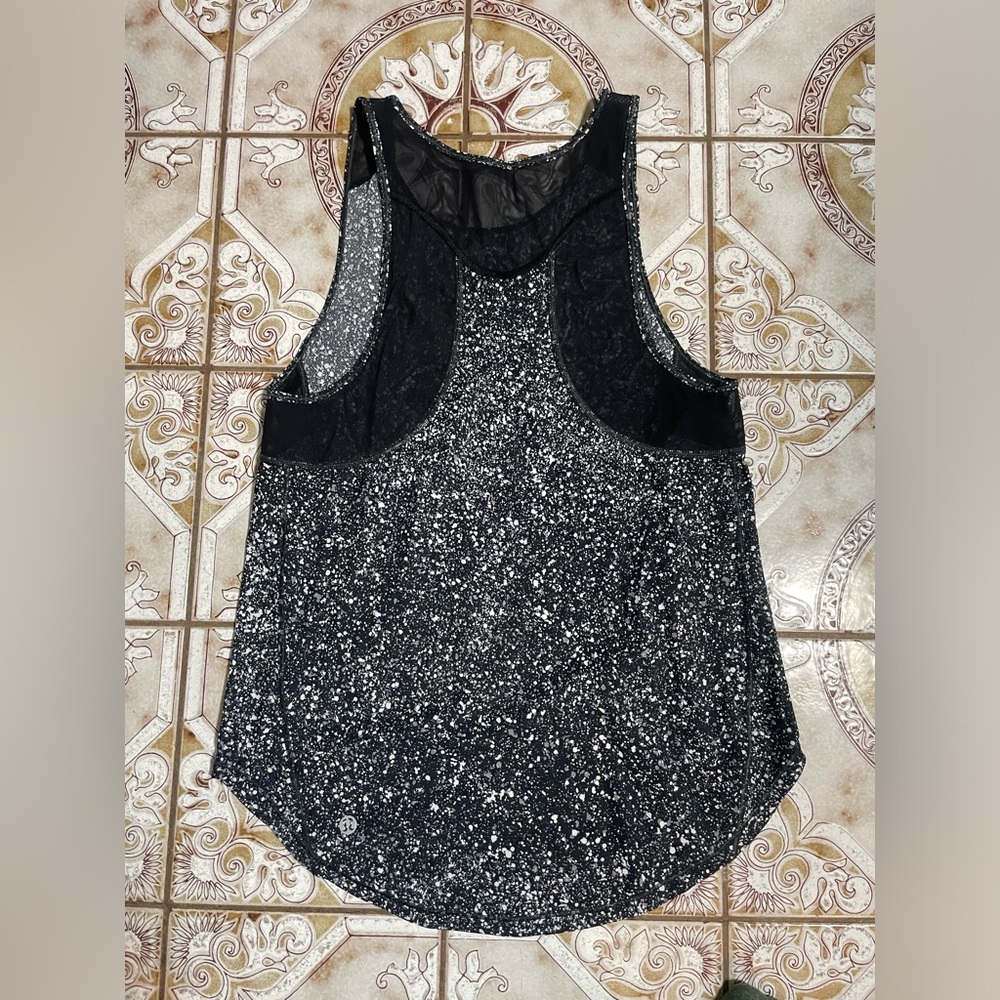 Lululemon Top Bundle ๐ - Picture 3 of 11
